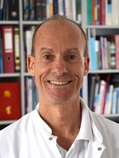 Prim. Univ.-Prof. Dr. Dr. Josef Niebauer, MBA